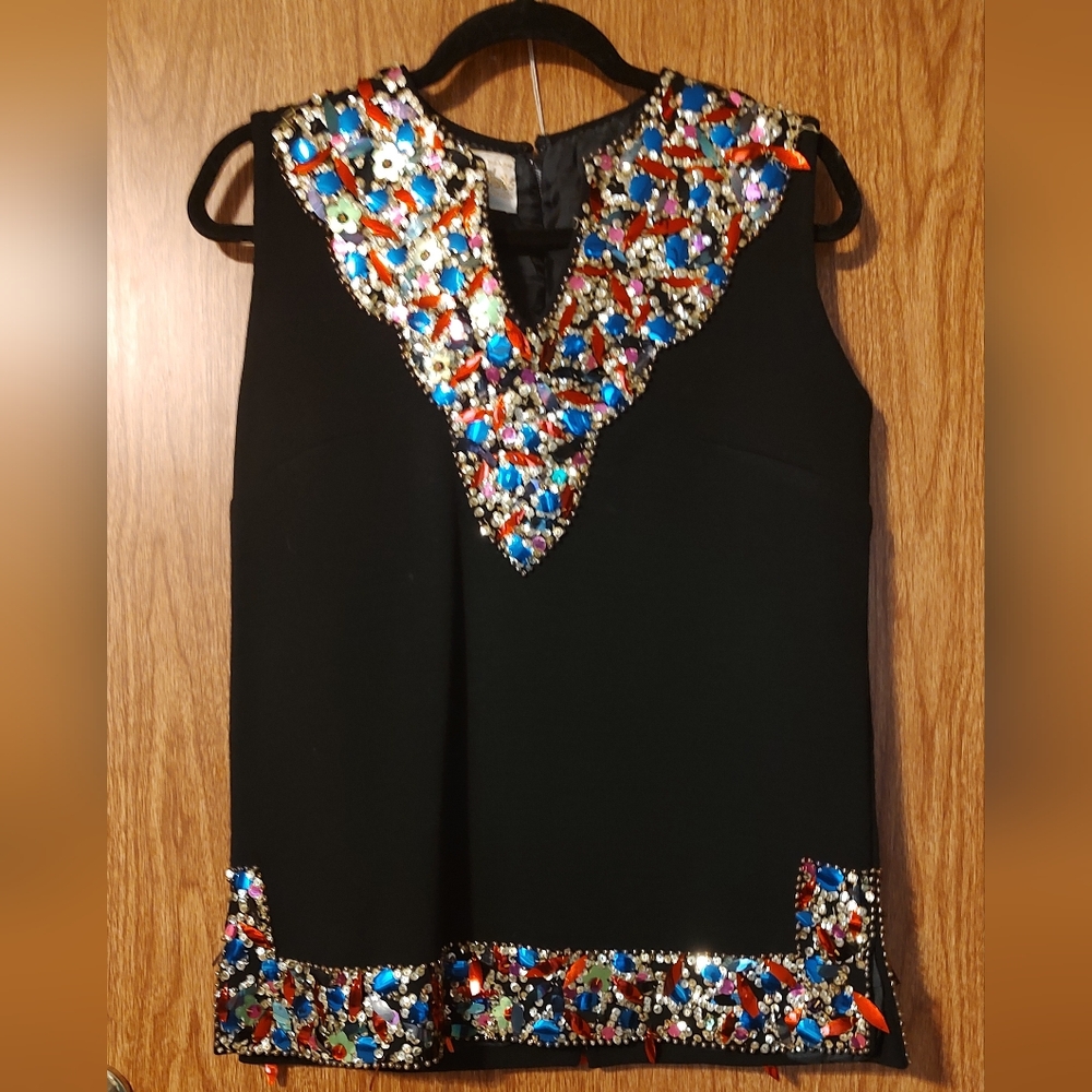 Sammy Wang Hong Kong Beaded Top/sleeveless sweater size 14
